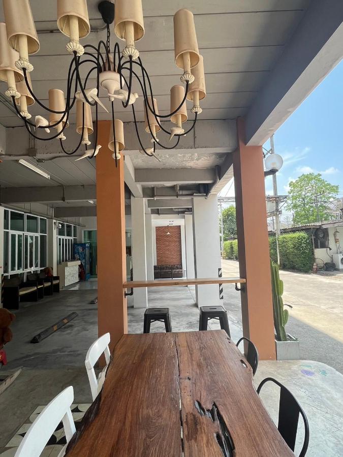 Hotel Papangkorn House Surat Thani Exterior foto